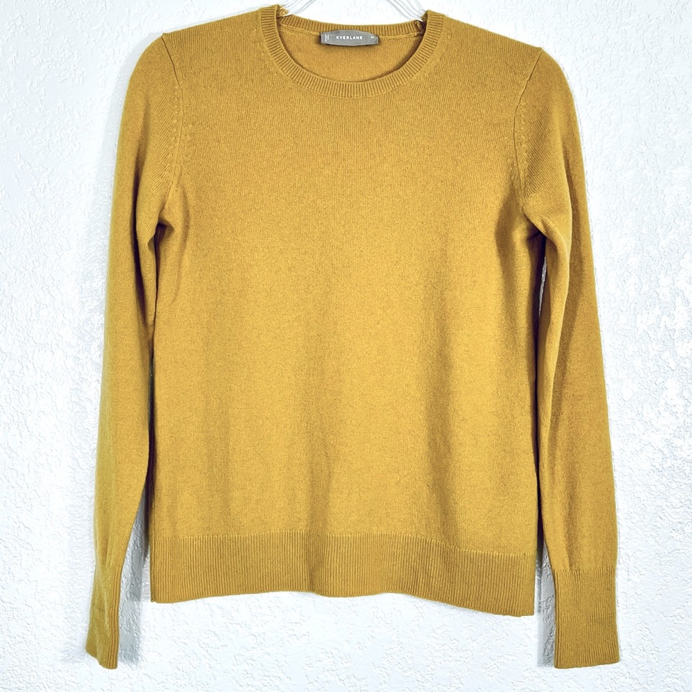 Everlane 100% cashmere mustard colored sweater sz. XS